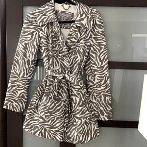 GUESS Coat-Medium / Y2K zebra print